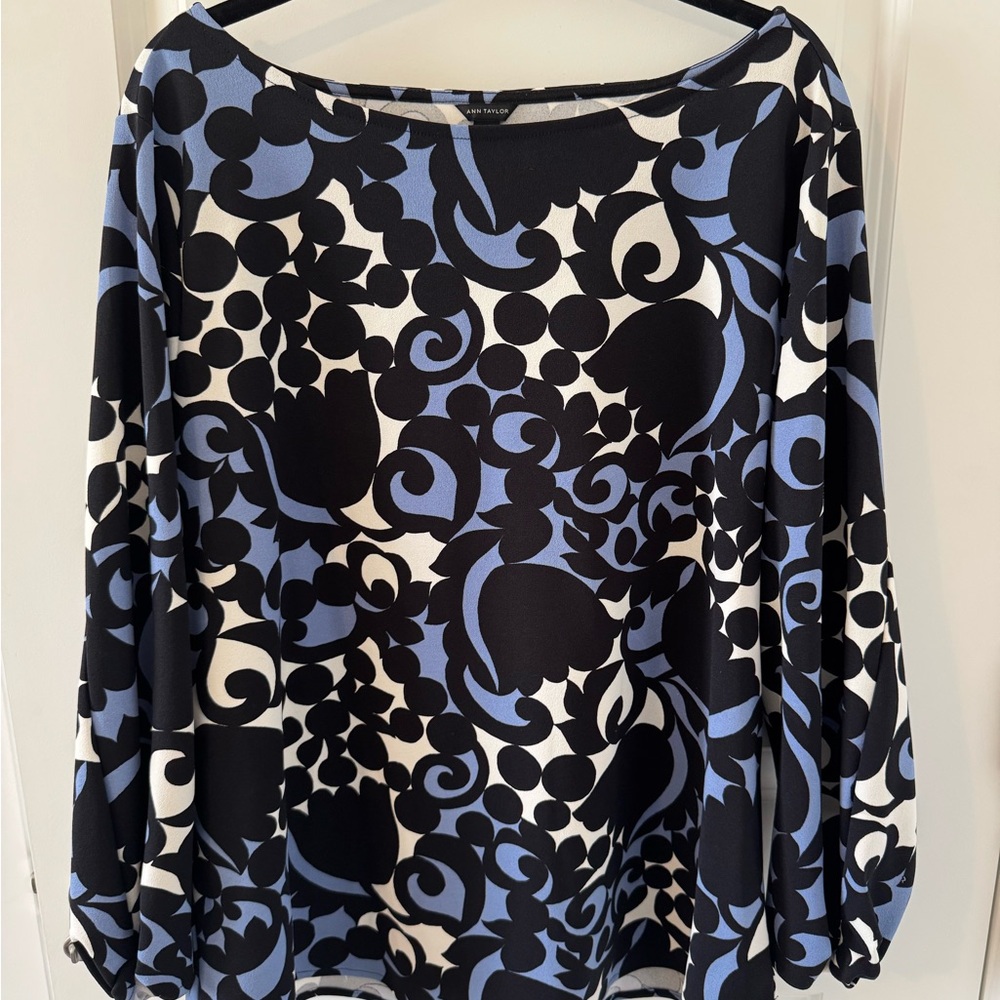 Ann Taylor Black and Blue Patterned Blouse